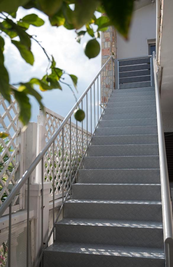 Avra Residence Nafplio ネア・キオス エクステリア 写真