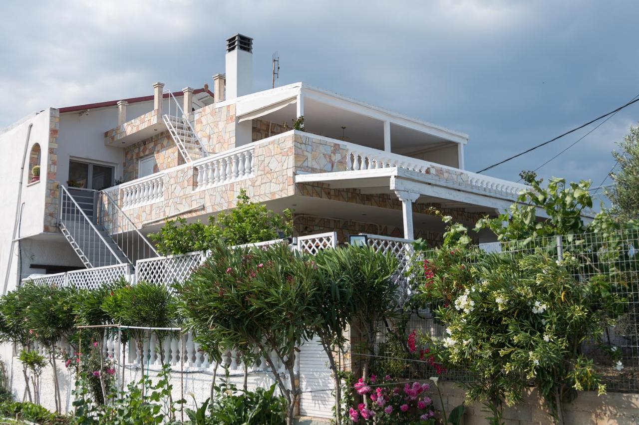 Avra Residence Nafplio ネア・キオス エクステリア 写真