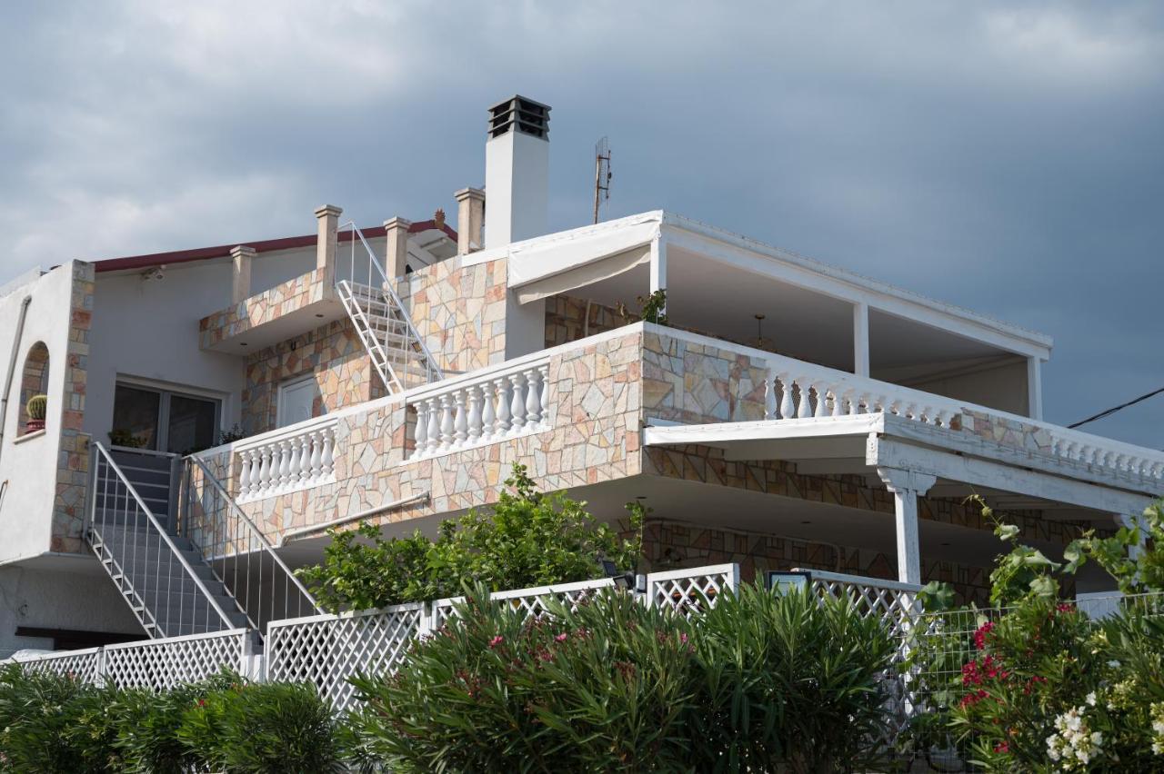 Avra Residence Nafplio ネア・キオス エクステリア 写真